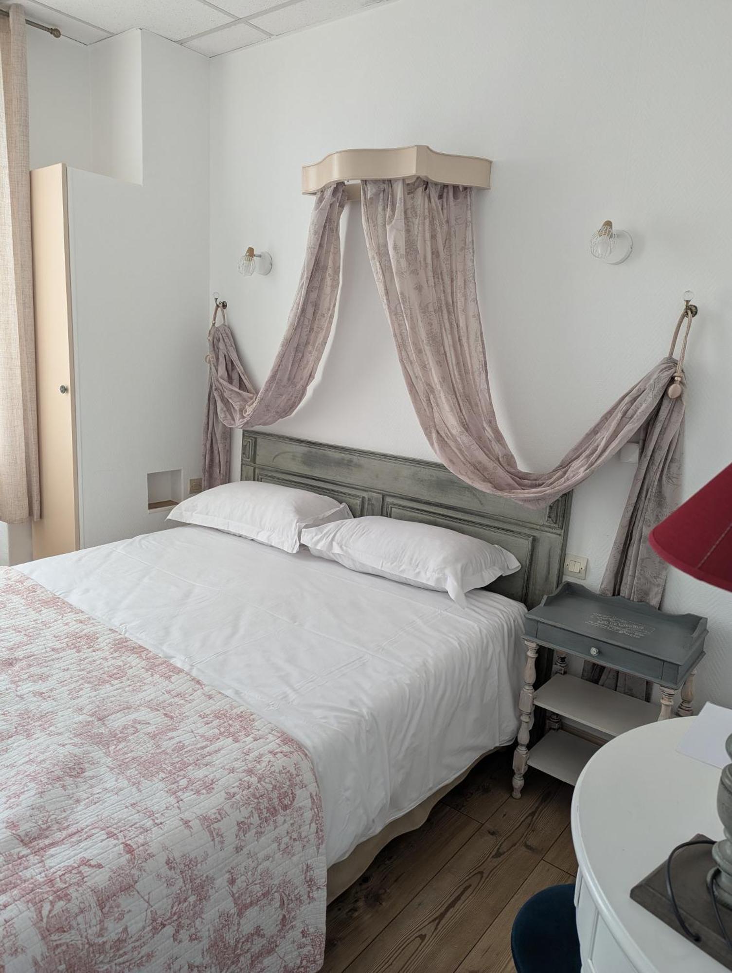 Montélimar Hotel Du Parc חדר תמונה