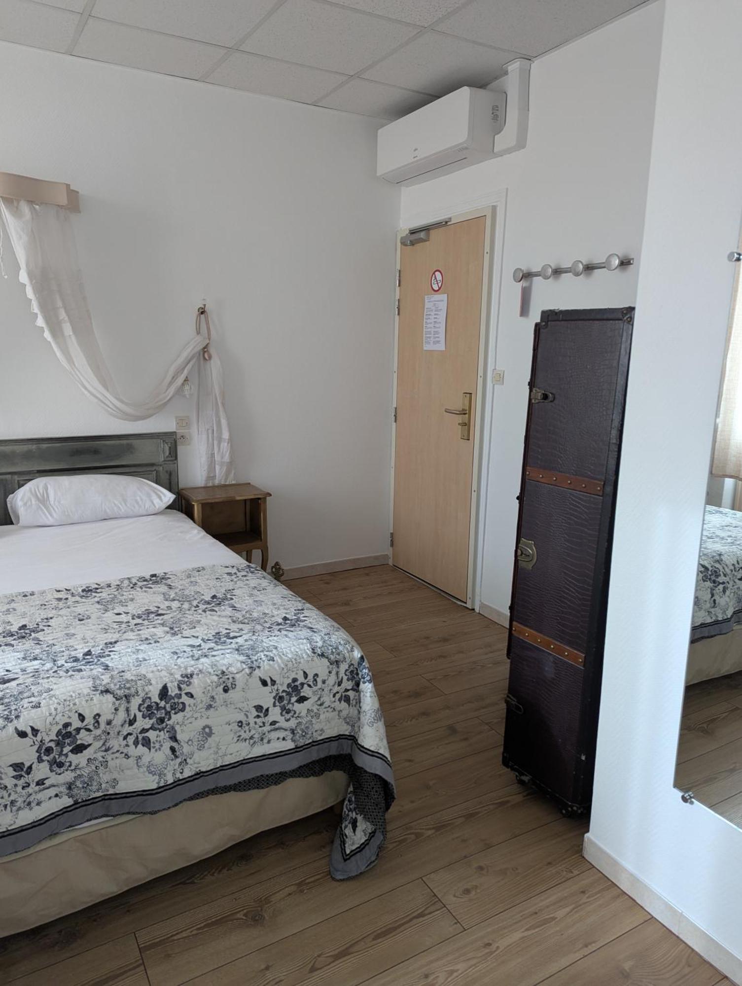 Montélimar Hotel Du Parc חדר תמונה